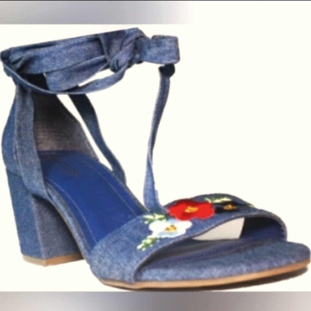 Reaction Kenneth Cole Chunky heels